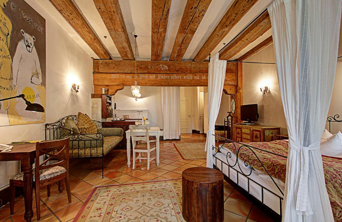 Hotel Orphee Andreasstadel Регенсбург Экстерьер фото